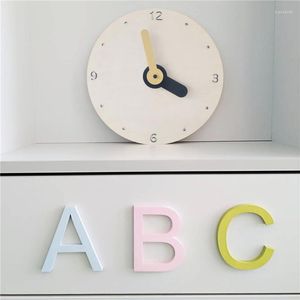 Wandklokken Ronde Eenvoudige Esthetische Ontwerper Design Restaurant Stille Klok Digitale Reloj Pared Live Room Decor Slinger