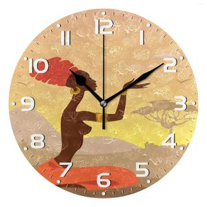 Horloges murales Horloge silencieuse Femmes africaines Imprimer Montre ronde suspendue à piles Non Ticking Bureau silencieux Cercle Décor à la maison