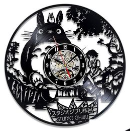 Wandklokken Studio Ghibli Totoro Wall Clock Cartoon Mijn buurvind Vinyl Record Clocks Bekijk Home Decor Kerstcadeau voor kinderen Y1295047
