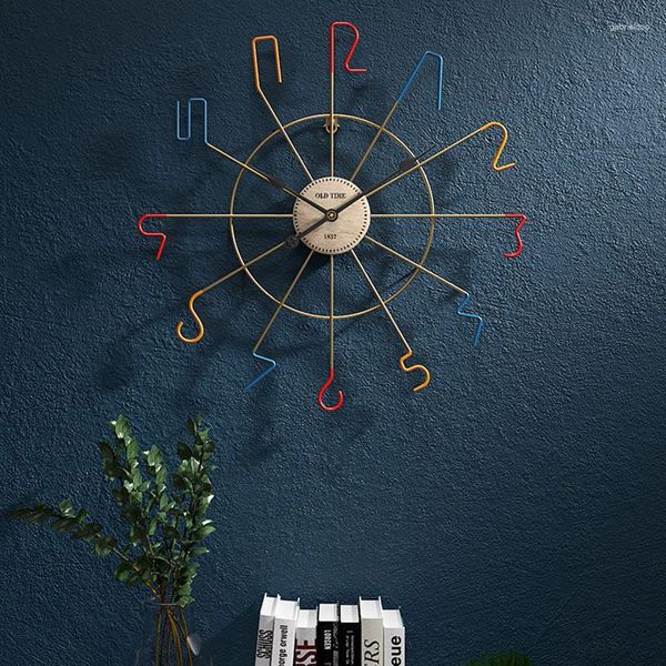 Horloges murales élégant luxe moderne rond nordique intérieur métal montre silencieuse classique Reloj Para Pared ornements pour la maison