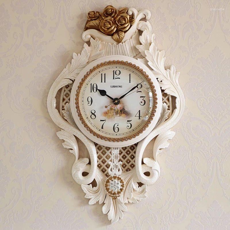 Wall Clocks TUDA European-style Luxury Oversized Swing Mute Clock Living Room Creative 3D Engraving Retro Minimalist Decorative