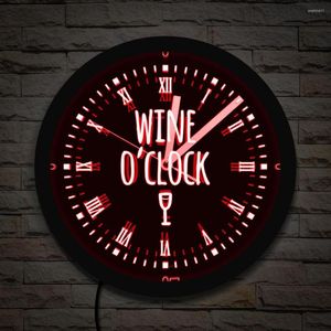 Wandklokken Wijn Uur Lichtgevende Klok Thuis Bar Decor Voor Man Cave Rood Glas Met Romeinse Cijfers LED Backlight moderne Horloge