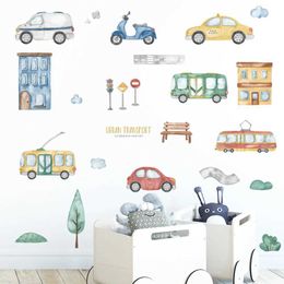 Wanddecor Handgeschilderde cartoon auto muurstickers voor kinderen baby kwekerij slaapkamer decor eco-vriendelijke PVC-stickers decoratieve muurschilderingen verwijderbaar D240528