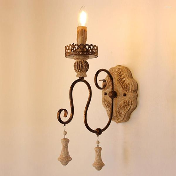 Lámpara de pared American Old Lamps Vintage Tallado Madera Cabecera Jardín nórdico Hierro forjado Dormitorio Comedor Corona Luces