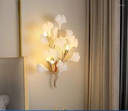 Lámpara de pared Dormitorio Mesita de noche Arte creativo Hoja de Ginkgo Fondo de sala de estar Luz LED Lámparas de pasillo de lujo
