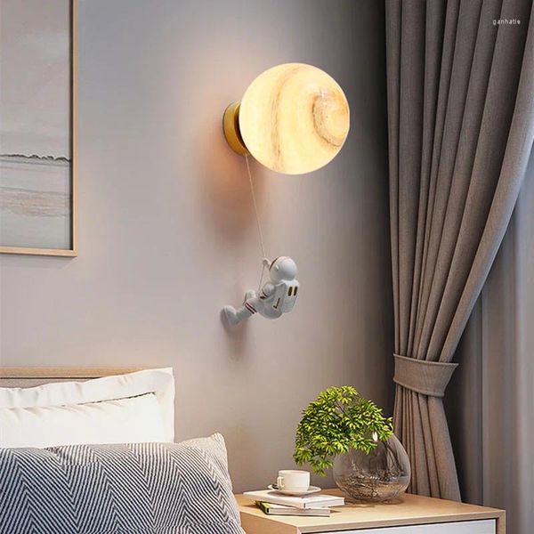 Lámpara de pared dormitorio de cama diseñador iluminación de la habitación de la habitación para niños lámparas de decoración del plano múltiples lámparas luces LED