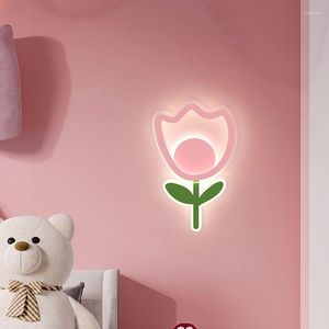 Applique murale chevet tulipe fille chambre lumière LED moderne minimaliste fleur pour éclairage chambre d'enfants décorations pour la maison décor