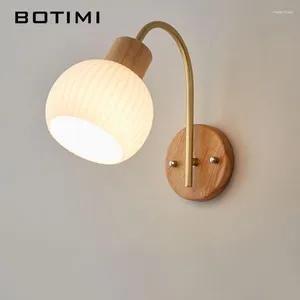 Lampe murale Botimi moderne en verre de bras doré incurvé en verre à lampe de lampe à lampe pour chambre nordique à côté de la sconce (ampoule LED libre