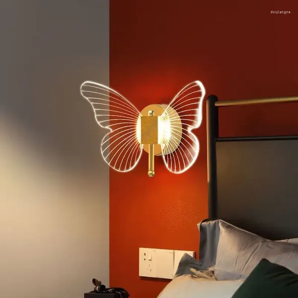 Lámpara de pared Luz de mariposa Dormitorio Sala de estar Decoración Lujo Moda moderna Simple Norte de Europa El Villa Cama