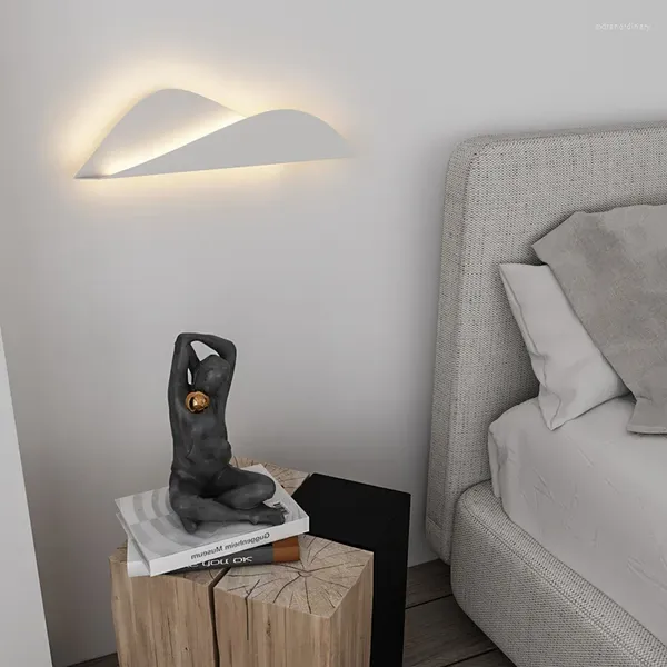 Lámpara de pared Uso creativo en la cabecera Moderno Blanco simple 10W Decoración del hogar Iluminación interior Dormitorio Sala de estar Apliques de fondo