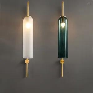Wall Lamp European Style Post Moderne Minimalistische creativiteit Amerikaanse luxe persoonlijkheidsslaapkamer