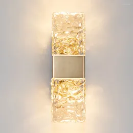 Lámpara de pared Aplique de oro y cristal Poste de lujo Luz moderna Diseño Art Deco para sala de estar Cuadrado de acero al lado de interior