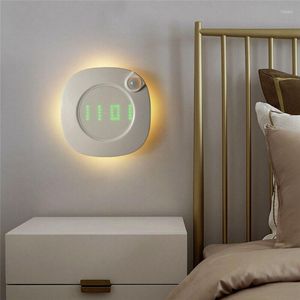 Applique Murale Maison LED Horloge Numérique Veilleuse PIR Détecteur de Mouvement