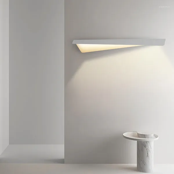 Lámpara de pared estilo italiano LED tira larga dormitorio cabecera blanco nórdico creativo sala de estar decoración apliques escalera luces