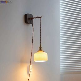 Applique IWHD Japon Style Moderne LED Applique Murale EU US Plug En Céramique Abat-Jour Base En Bois Chambre Salon Lumière Wandlamp
