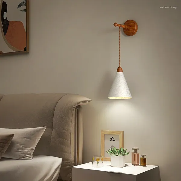 Lámpara de pared estilo crema nórdico minimalista japonés, aplique de noche para dormitorio, sala de estar creativa, decoración de grano de madera, iluminación LED