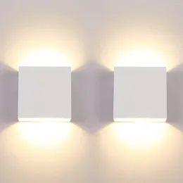 Lampe murale Light Essue moderne Minice Mini 10W Ensemble à câblage blanc de 2 vers le haut des lumières en métal intérieur LED