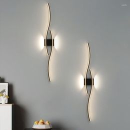 Lámpara de pared Tira larga LED Moderno Simple Sala de estar Sofá Fondo Decorativo Estudio Dormitorio principal Apliques de noche