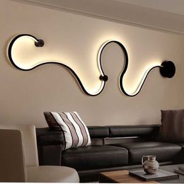 Lámpara de pared moderna y creativa, luz curva acrílica, aplique de serpiente Led nórdico para decoración del hogar, accesorio de iluminación 265i
