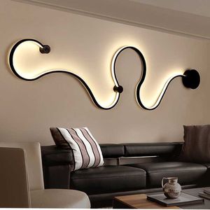 Lámpara de pared, candelabro de serpiente Led nórdico con luz curva acrílica creativa moderna para decoración del hogar, accesorio de iluminación para pared