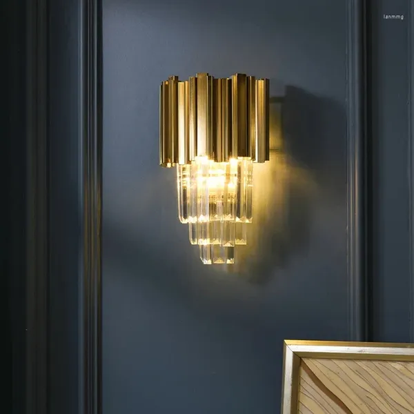 Lámpara de pared Lámparas colgantes de cristal modernas Decoración interior Hall de entrada Sala de estar Mesita de noche Lustre dorado de lujo Led para el hogar