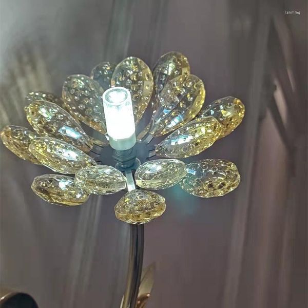 Lámpara de pared Moderna G4 LED Lámparas de cristal Comedor Escalera Flor decorativa Dormitorio de lujo Aplique