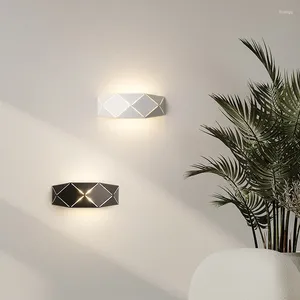 Wandlamp Modern LED-licht Gebogen ontwerp Minimalistisch voor woonkamer Slaapkamer Nachtkastje Home Decor Indoor Sconce Lighting