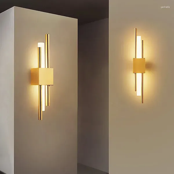 Lampe murale Lumières LED modernes Gold Black Bedide Nordic Luxury Home Home Indoor Salon Chambre Decor Long Picherons