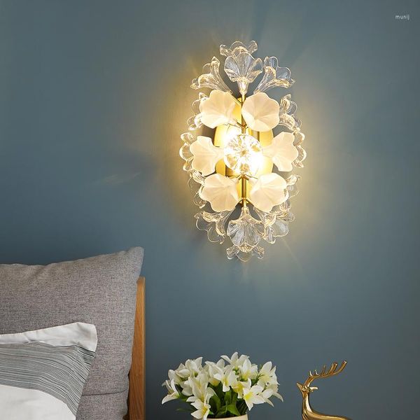 Lámpara de pared Moderna Sala de estar Sconce Luz italiana Diseñador de lujo Dormitorio principal Led Luces de noche para el hogar