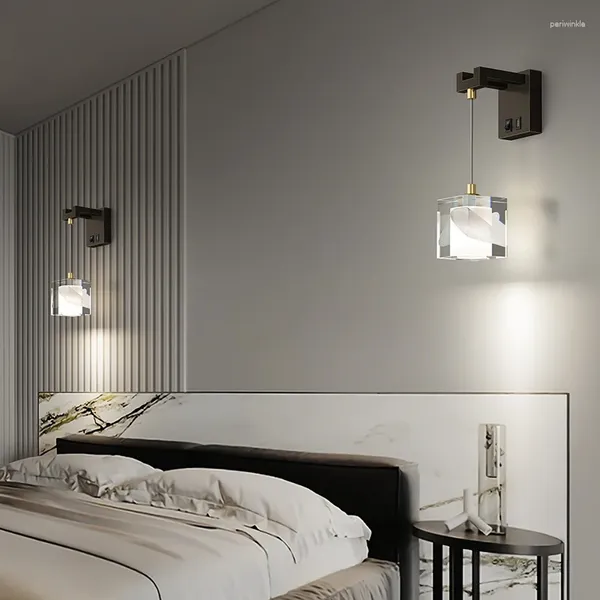 Applique murale moderne de luxe en cristal, luminaires LED en cuivre, luminaire décoratif d'intérieur, idéal pour la maison, le chevet, l'allée, l'entrée