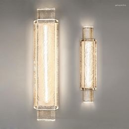Lámpara de pared Estilo de lujo moderno Burbuja creativa LED Luces montadas Color dorado Cristal Dormitorio