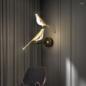 Wall Lamp Modern Magpie Nordic Creative Golden Bird Slaapkamer Bedide 360 ​​graden Rotatie Vervangbaar LED Home Deco