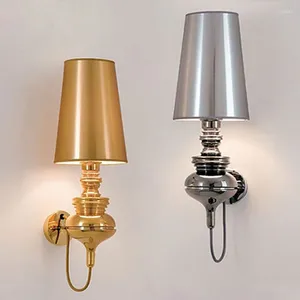 Wandlamp Moderne Mini Slaapkamerverlichting Eenvoudig Nachtkastje Creatieve Woonkamerlampen Mode Woondecoratie Verlichting Wit/Zwart