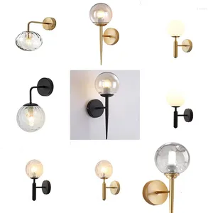 Applique murale moderne minimaliste lampes LED pour salon chambre lampes de chevet intérieur noir blanc allée éclairage décoration