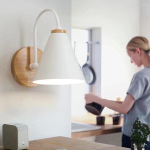 Muurlamp Moderne Noordse kunst Solid houten slaapkamer bedkamer bedachtside woonkamer gangpad decor led ijzer