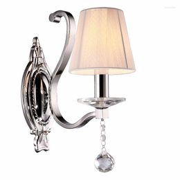 Wandlamp moderne prinses slaapkamer bedden zeden lichte stof trek bank lampenkap corridor gang spiegel spiegel voorstander van toiletruimte