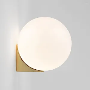Wandlamp Modern Simple Glass Ball Nordic Designer Woonkamer Bedroom Bedroom Aisle Corridor Trap Home Light Sconces