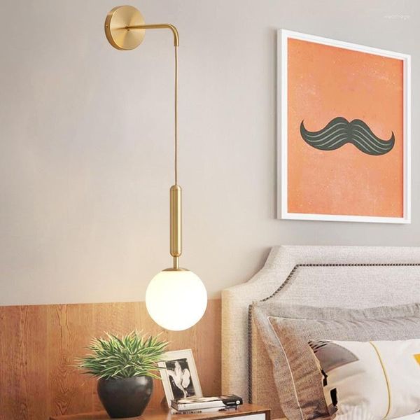 Lámpara de pared Dormitorio nórdico Mesita de noche Fondo de sala de estar simple y moderno Decoración creativa Pasillo