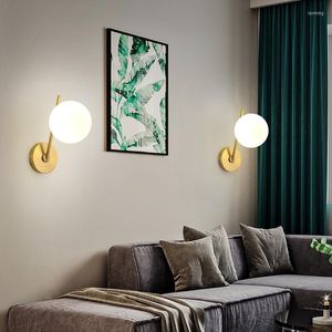 Wandlamp Noordelijke koperen glas LED Moderne eenvoudige gang slaapkamer bedlicht lichte persoonlijkheid magische bonenverlichting