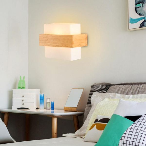 Lámpara de pared Home Nordic Moderna Moderna Simple Wood Energy Saving Creative Mirror Bedmeredro