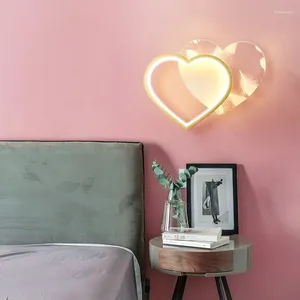 Wall Lamp Noordse LED -lampen modern creatief liefde veerlicht voor restaurant woonkamer decor lichten slaapkamer bedbed