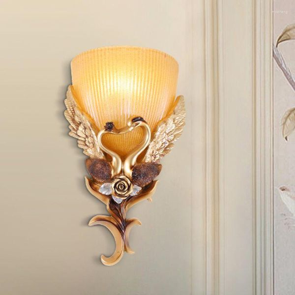 Lámpara de pared Nordic LED Resina Cisne Pantalla de cristal Sconces Accesorio Pasillo Decoración para el hogar Luz para dormitorio Pasillo Espejo