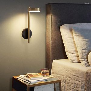 Wandlamp Noordelijke licht Luxe Luxe Creatieve LED Slaapkamer Bedcoratie Verlichting Simple Moderne Studie Woonkamer Roteerbare Retro -lampen