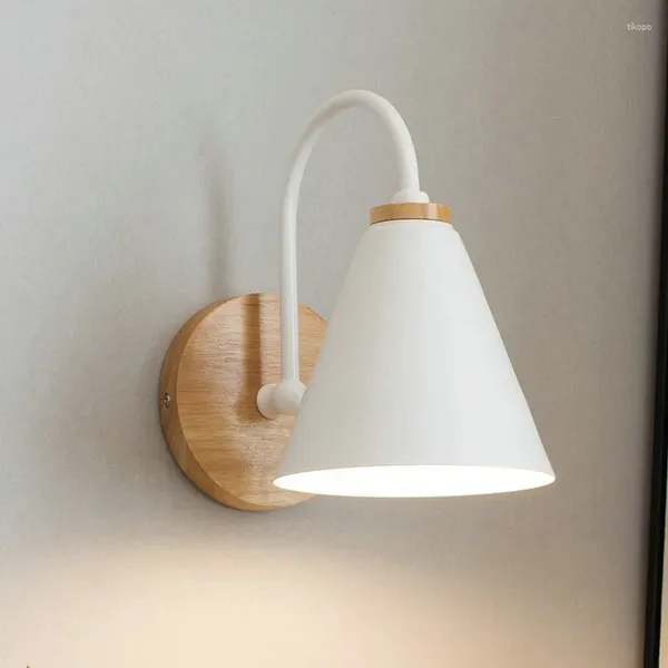 Lámpara de pared Nordic Macaron Simple Blanco y Negro Curvo Sala de Estar Dormitorio Mesita de Noche Madera Maciza