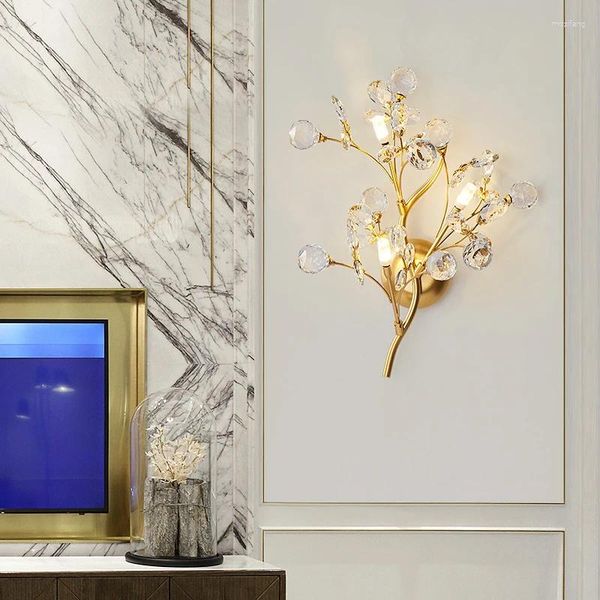 Lámpara de pared de arte romántico nórdico, aplique de luz LED de cristal dorado G4 para dormitorio, mesita de noche, espejo de baño, decoración del hogar, accesorio interior