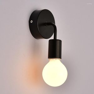 Wandlamp Noordelijke eenvoudige moderne led -slaapkamer SCONCE LICHTERSCHAPPELTEN Woonkamer badkamer spiegelverlichting indoor huisverlichting