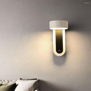 Wall Lamp Noordige USB -lampen Home El Loft Decoratie LED -verlichting SCONCES VOOR SLAAPKAMER BEDBADE TELEFOON LADER LIMMITTER SPEETLICHTEN