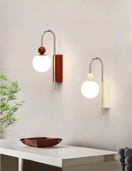 Lámpara de pared Post-moderna Crema Viento Sconce Luces Retro escandinavo para dormitorio Pasillo Accesorios de iluminación Lámparas LED de interior