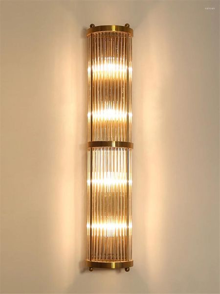 Lámpara de pared Post Modern Luxury Crystal Stripe Lámparas Dormitorio europeo Mesita de noche Sala de estar Apliques de cobre dorado Luminarias
