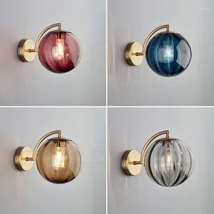 Wandlamp post moderne metalen woonkamer glas Amerikaans eenvoudige Noordse slaapkamer bedstudiemodel